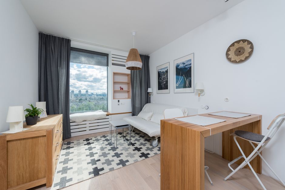 Slim ontworpen kastbed in herfstinterieur. Slim ontworpen kastbed in herfstinterieur.